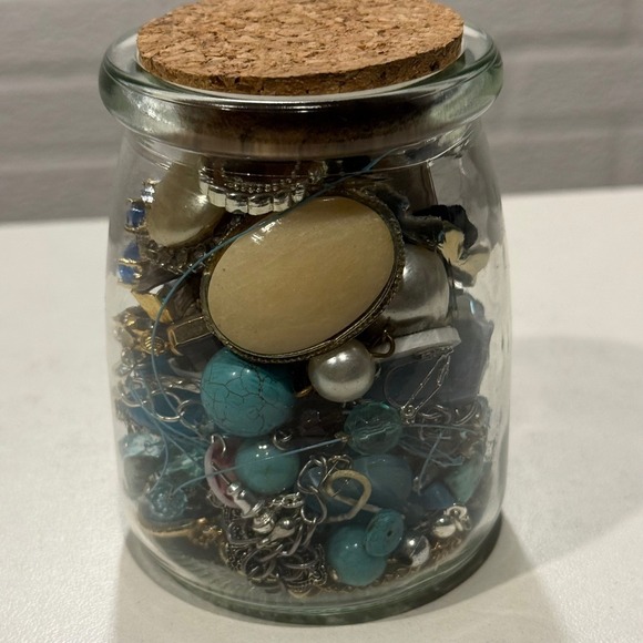 11.9 oz Necklace, single earrings, bracket crafting jar. - Picture 3 of 7